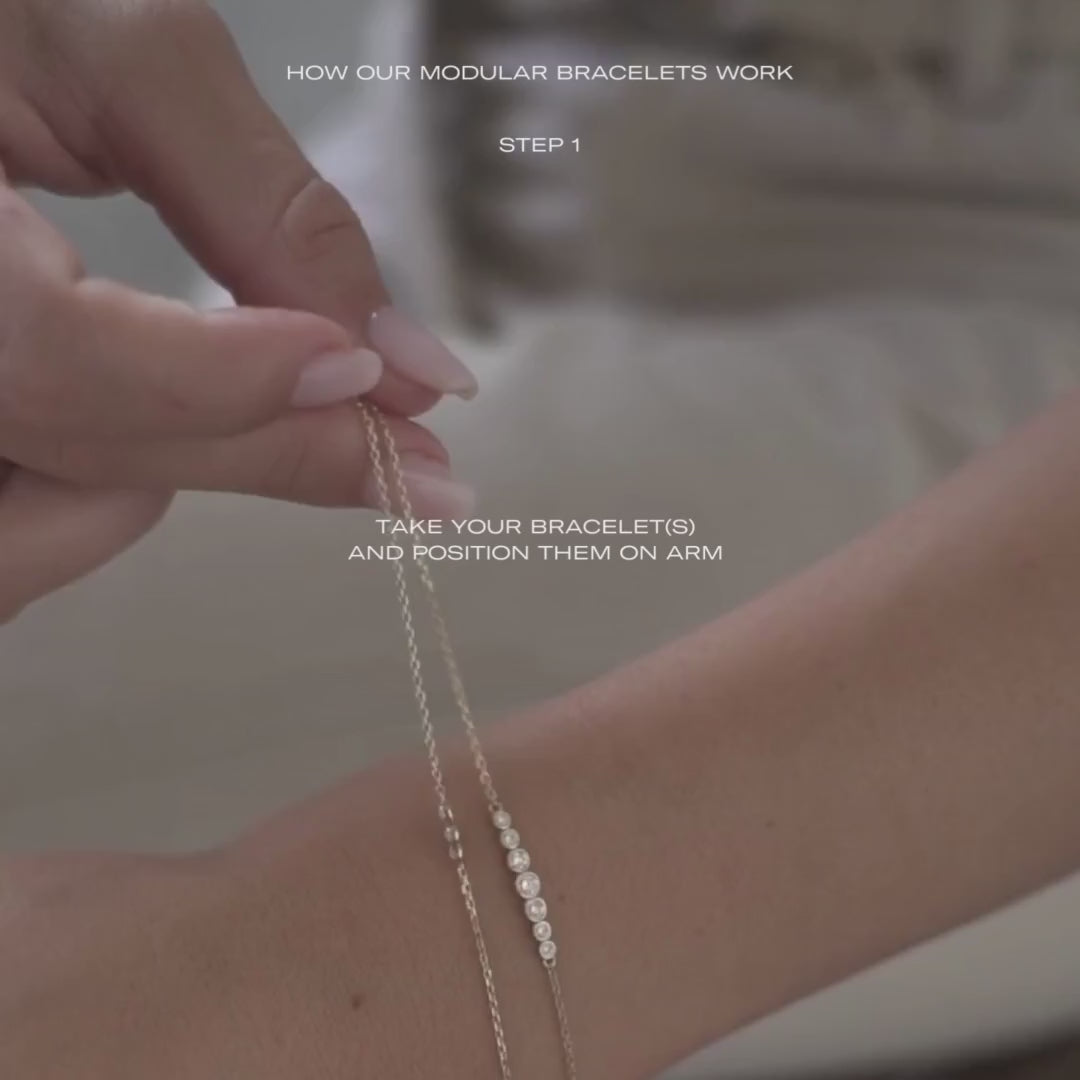 Second video of the gold Teardrop bracelet
